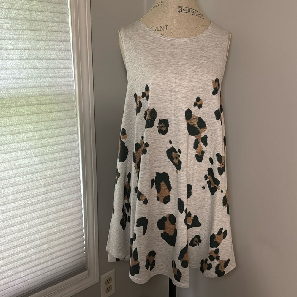 Dress Gray & Leopard Print A Line Sleeveless Scoop Neck by Phil Love